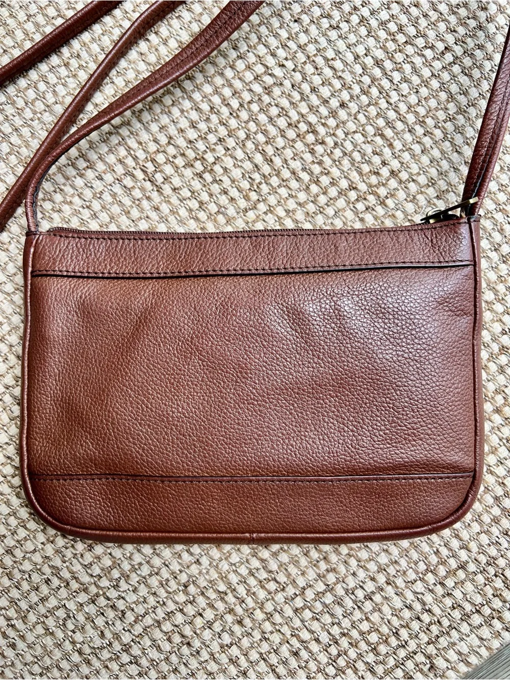 🦕Fossil Brown Pebbled Leather Shoulder Bag Purse Zip Top Minimalist Classic